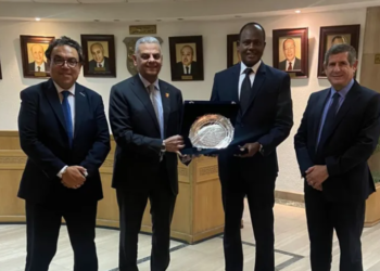 “أفريكا ري” و “اتحاد التأمين” يبحثان أوجه التعاون المشترك