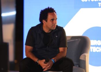 شركة ثاندر تحصل على ترخيص لإنشاء وحدة بحوث لتقديم توصيات الاستثمار