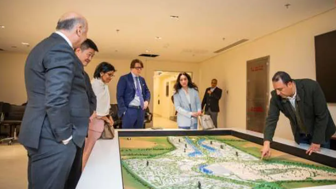 شركة العاصمة الإدارية تستقبل وفد بنك التنمية NDB التابع لتحالف “بريكس”