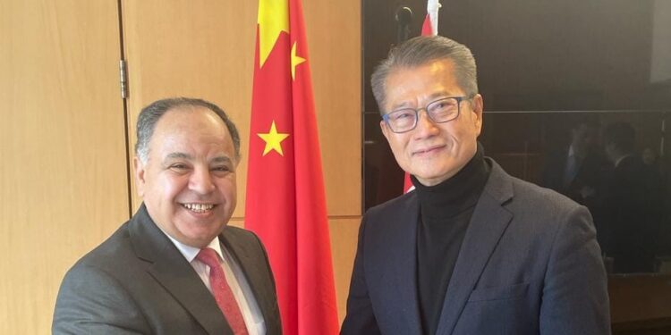 هونج كونج تسعى للاستثمار في الخدمات المالية في مصر