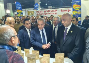 شباب جهاز تنمية المشروعات يشاركون في معرض “أهلا رمضان”