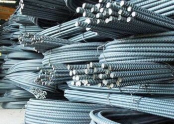 حديد عز تخفض سعر الطن 5360 جنيهًا بعد تراجع الدولار