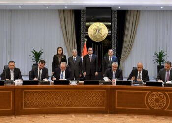 توقيع 7 اتفاقيات مع مطورين عالميين لتنفيذ مشروعات بالهيدروجين الأخضر والطاقة المتجددة