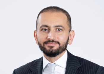 إي اف چي هيرميس تتم خدماتها الاستشارية لصفقة الطرح العام الأولي لشركة باركن