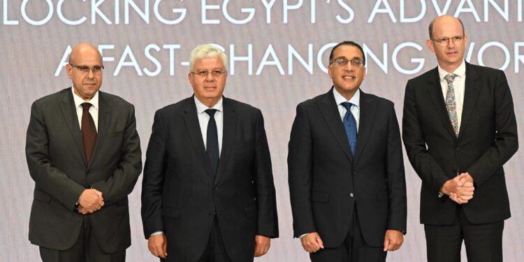 مصر تسعى لإنشاء مركز دولي للهيدروجين الأخضر