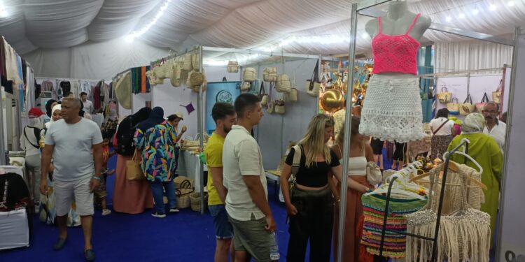 جهاز المشروعات ينظم معرض ” كنوز مصرية ” بالغردقة