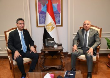 وزير الصناعة : جاري الإعداد لإنشاء أول مصنع للحاويات في مصر