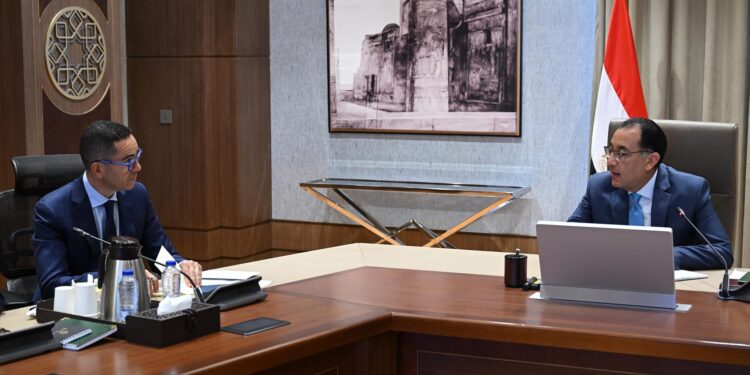 وزير الاستثمار : صياغة استراتيجية واضحة للاستثمار والتجارة الخارجية