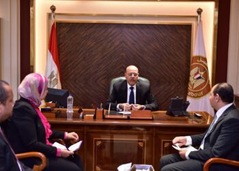 وزير العمل الجديد : حصر العمالة غير المنتظمة في مواقع العمل