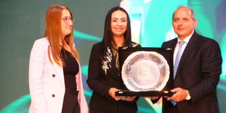 تفاصيل Touch Card أول بطاقة بخاصية تلامسية للعملاء من ضعاف البصر من البنك الأهلي