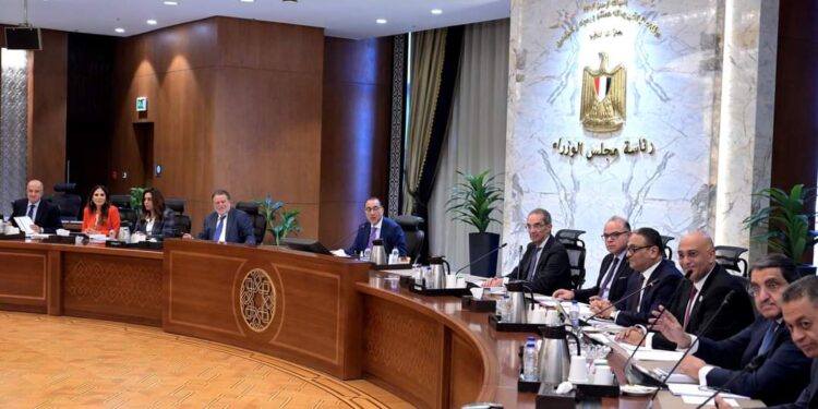 الحكومة تدرس تعديل حدود تمويل جهاز المشروعات المتوسطة والصغيرة ومتناهية الصغر