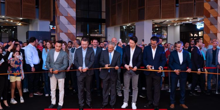 رسمياً ..بى تك تفتتح ثاني فروع B.TECH MAX في مول العرب