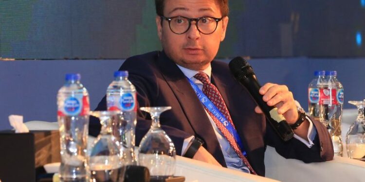 عمرو هلال: برنامج الطروحات يعزز الأداء الاقتصادي ويشجع الاستثمار المحلي في مصر