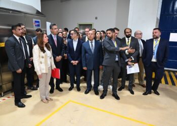 كامل الوزير يفتتح توسعات مصنع القاهرة للصناعات الغذائية كرافت هاينز بـ 6 أكتوبر