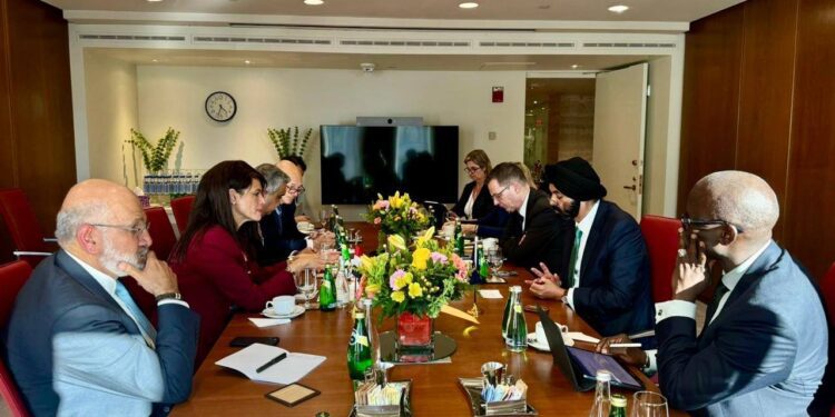 رئيس مجموعة البنك الدولي يشيد بما تقوم به الحكومة المصرية من إصلاحات