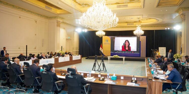 وزيرة التخطيط : تكافل وكرامة أصبح نموذجًا لبرامج التحويلات النقدية لدعم الأسر الأقل دخلًا