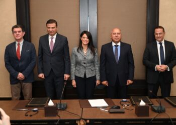 توقيع وثيقة مشروع القطن المصري”المرحلة الثانية”بين وزارتي الصناعة والزراعة ومنظمة اليونيدو