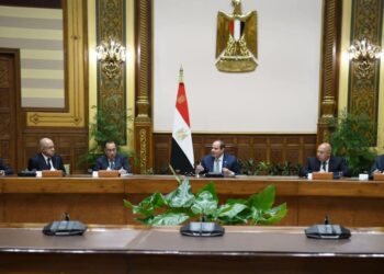 الرئيس السيسي : الحكومة ستواصل اتخاذ ما يلزم من قرارات وإجراءات لإزالة العقبات أمام المستثمرين