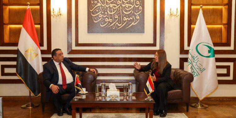 رئيس البريد المصري تستقبل نظيرها الأردني لتعزيز سبل التعاون المشترك