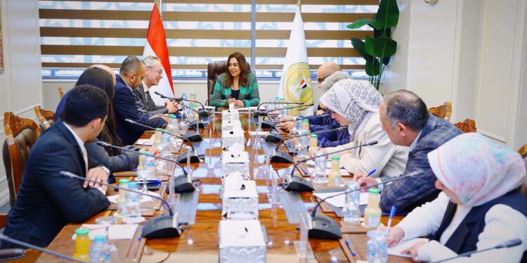 تفاصيل لقاء وزيرة التنمية المحلية مع أعضاء جمعية رجال أعمال إسكندرية