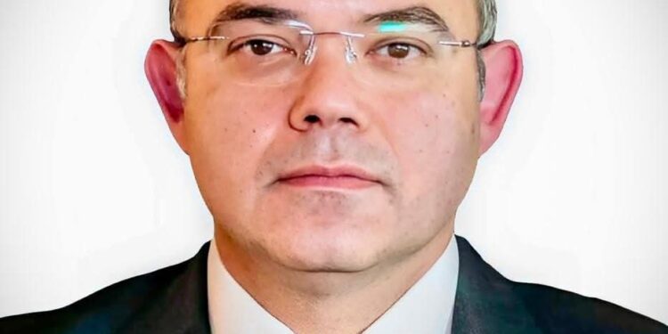 تعديل مواعيد بداية ونهاية السنة المالية لصناديق التأمين الخاصة وشركات التأمين وإعادة التأمين