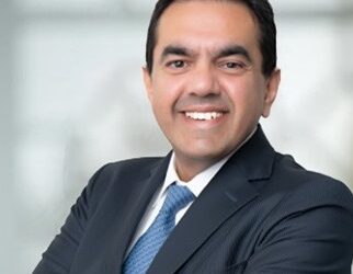 خليل البواب يشيد بقرار الرقابة المالية بفرض حد أدنى 5% لصناديق التأمين الخاصة للاستثمار بصناديق الأسهم