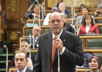 وزير العمل : الحكومة حريصة على “قانون عمل” يُراعي معايير العمل الدولية