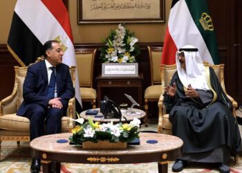 رئيس الوزراء : الحكومة حريصة على دعم المستثمرين الكويتيين بصورة دائمة