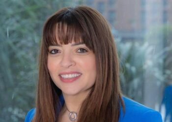 فوربس الشرق الأوسط تُكرّم دينا أبو طالب ضمن أقوى 10 سيدات في قطاع التسويق لعام 2025