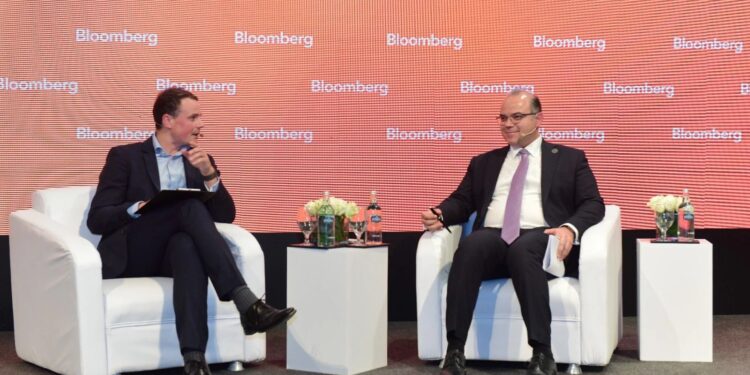 رئيس الرقابة المالية : إزالة أي ضوابط تنظيمية تمثل عبء مع مراعاة استقرار الأسواق