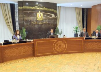 رئيس الوزراء للمحافظين : شغلنا الشاغل ضبط الأسواق والتعامل مع أي تجاوزات