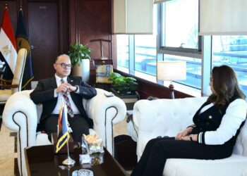 تفاصيل اجتماع رئيس هيئة الرقابة المالية مع وزيرة التنمية المحلية