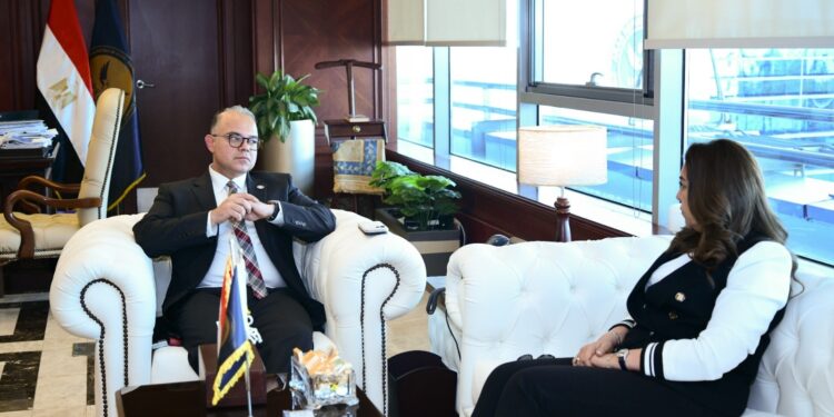 تفاصيل اجتماع رئيس هيئة الرقابة المالية مع وزيرة التنمية المحلية