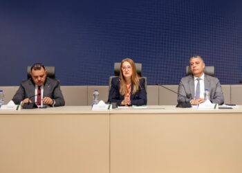 رئيس هيئة البريد : نعمل على تعظيم الإيرادات وترشيد النفقات وتحديث الخدمات