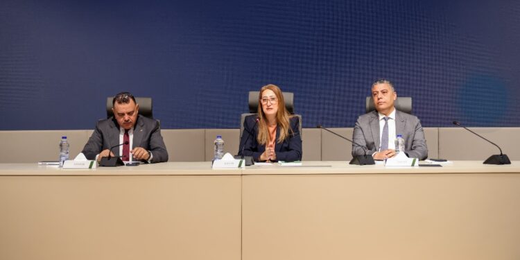 رئيس هيئة البريد : نعمل على تعظيم الإيرادات وترشيد النفقات وتحديث الخدمات