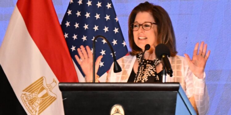 الشركات الأمريكية تسعى لاستكشاف الفرص في التحول الرقمي والذكاء الاصطناعي في مصر