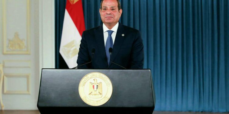 الرئيس السيسي : انطلق مشروع “حياة كريمة” ليعيش نحو 60 مليون مواطن فى بيئة حضارية