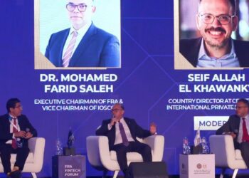 رئيس الرقابة المالية يرد بحسم على سؤال : متى يسير العمل داخل الهيئة بشكل مؤسسي؟