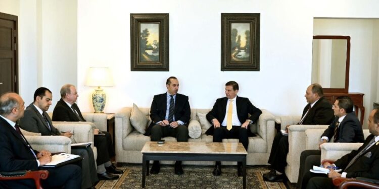 وزيرا الشئون النيابية والزراعة يواصلان التشاور حول مشروع تعديلات قانون التعاونيات الزراعية