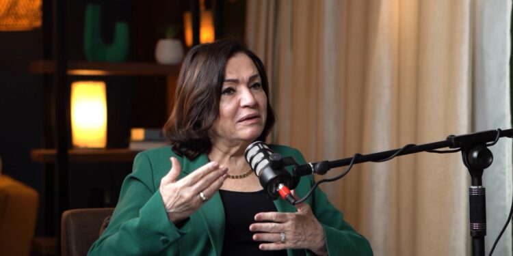 الدكتورة منى ذو الفقار ضيفة الحلقة المقبلة من بودكاست قعدة متناهي