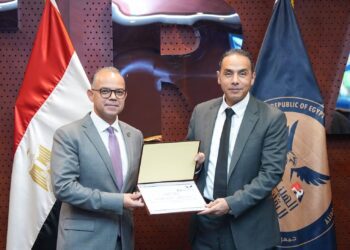 مجلس إدارة الرقابة المالية يوجه الشكر للدكتور إسلام عزام بعد توليه رئاسة البورصة المصرية