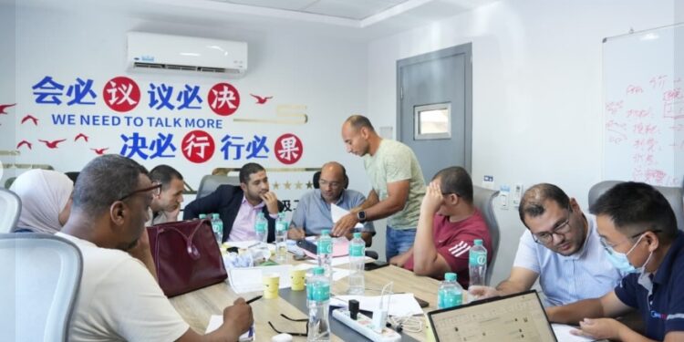 حملات تفتيش في جميع المحافظات تُسفر عن تحرير 139 محضر تراخيص عمل أجانب