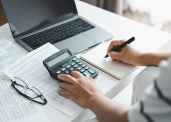 تقارير متناهي | ما هو الفرق بين تسوية وجدولة الديون ؟