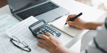 تقارير متناهي | ما هو الفرق بين تسوية وجدولة الديون ؟