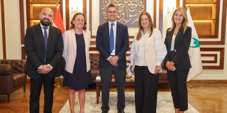 البريد يبحث مع شركة “Visa” سبل التعاون ( تفاصيل )