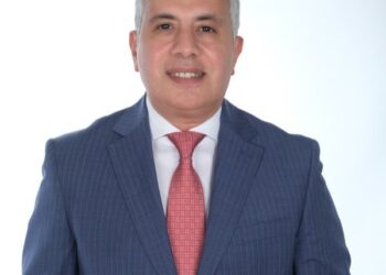 بعد نجاحه في بنك القاهرة..تعيين نادر سعد رئيساً تنفيذياً للمشروعات الصغيرة والمتوسطة بـ “الأهلي المصري”