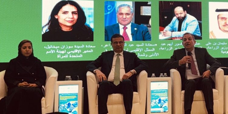 وزير الزراعة يستعرض التجربة المصرية الرائدة في تمكين المرأة الريفية والشمول المالي