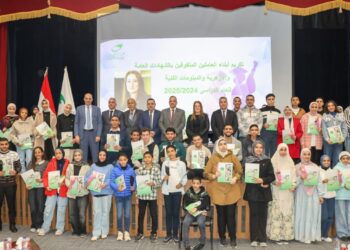 “رئيس البريد” تكرم أبناء العاملين المتفوقين دراسياً على مستوى الجمهورية