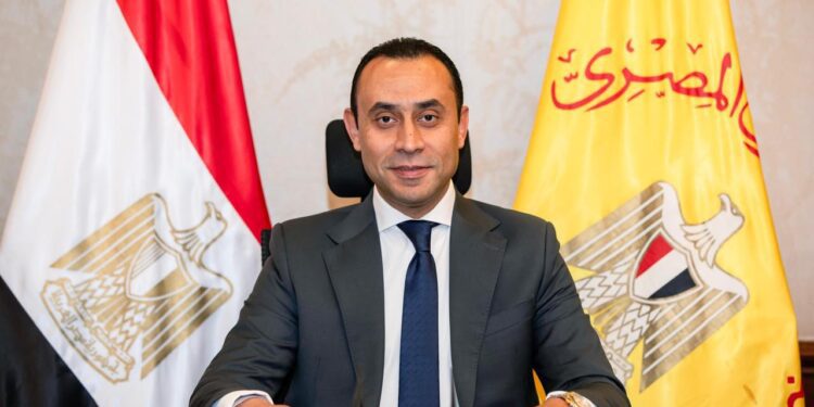 المركزي بالتعاون مع المعهد المصرفي يُطلق برنامج تدريبي للعاملين بالبنوك لمنع الممارسات الاحتيالية