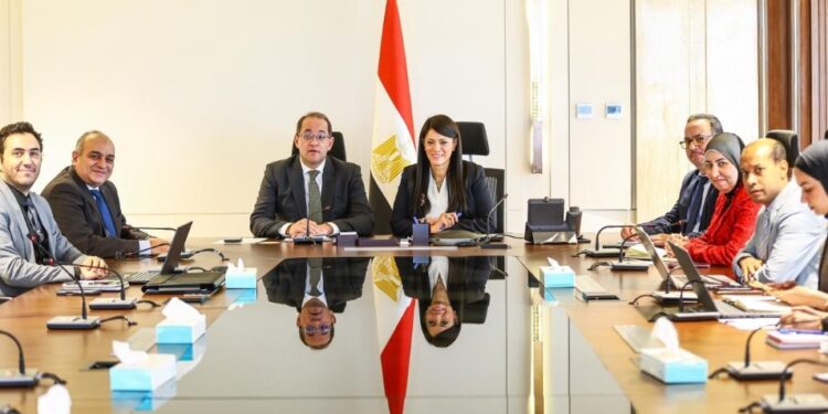 وزيرا “التخطيط” و”المالية” يعقدان اجتماعًا تنسيقيًا لمتابعة التطورات الاقتصادية